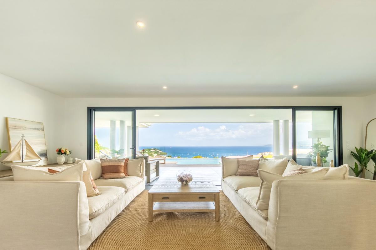 Location villa 4 chambres 8 couchages salon 2